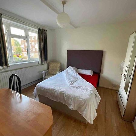 לונדון Arbnb Comfy Sleep Guest House Self Catering Private Bedrooms 60 Pound Per Night Per Person מראה חיצוני תמונה