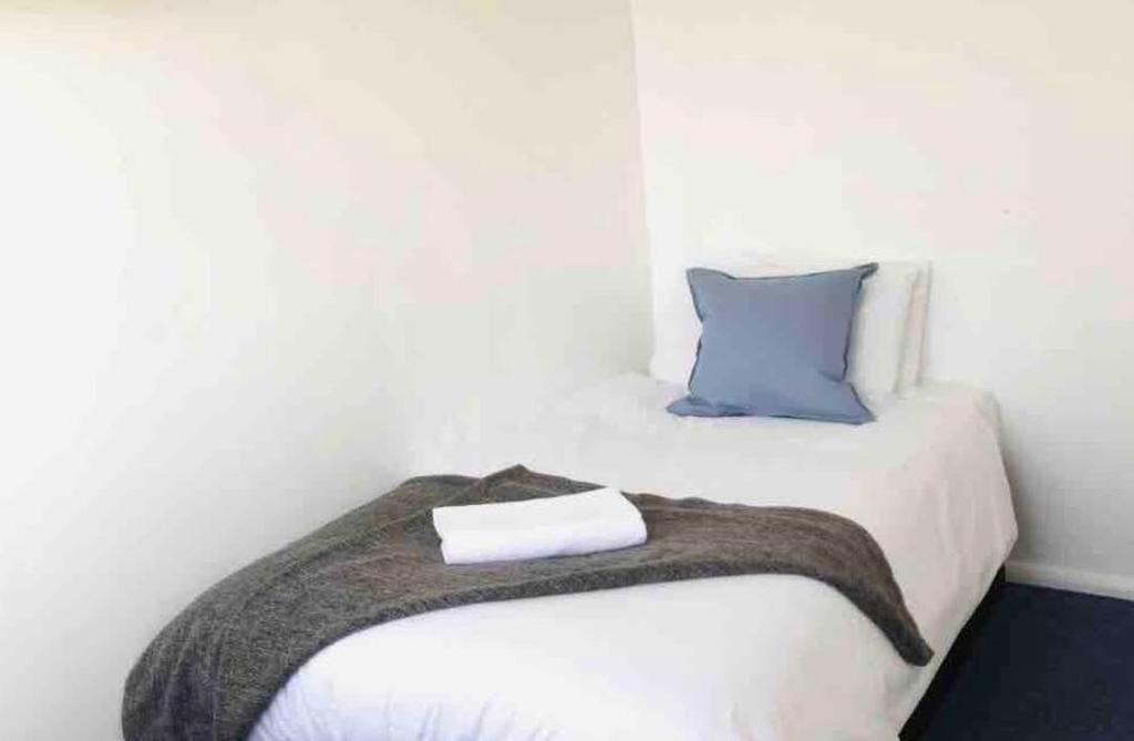 לונדון Arbnb Comfy Sleep Guest House Self Catering Private Bedrooms 60 Pound Per Night Per Person מראה חיצוני תמונה